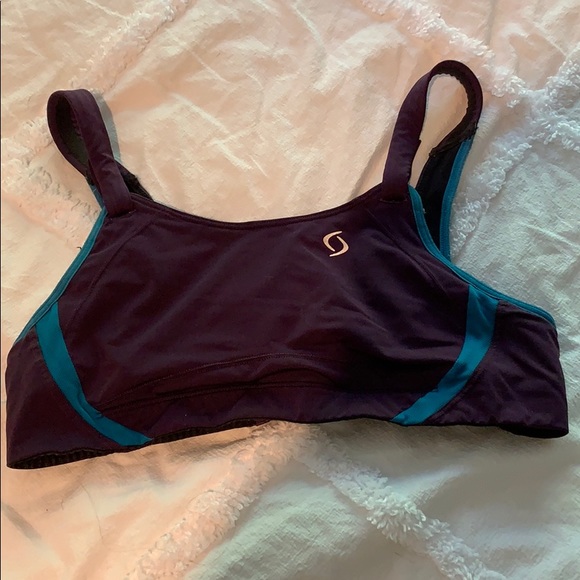 Brooks Other - Brooks sports bra